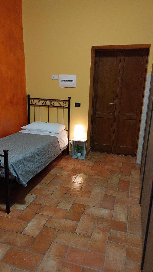 La Casa Dei Nonni Hotel Torre Orsina ภายนอก รูปภาพ