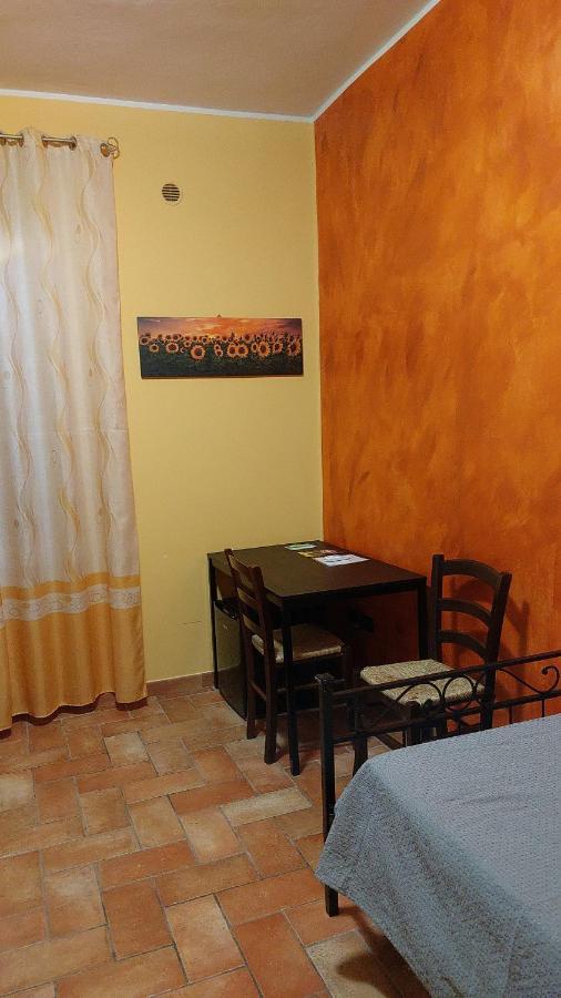 La Casa Dei Nonni Hotel Torre Orsina ภายนอก รูปภาพ