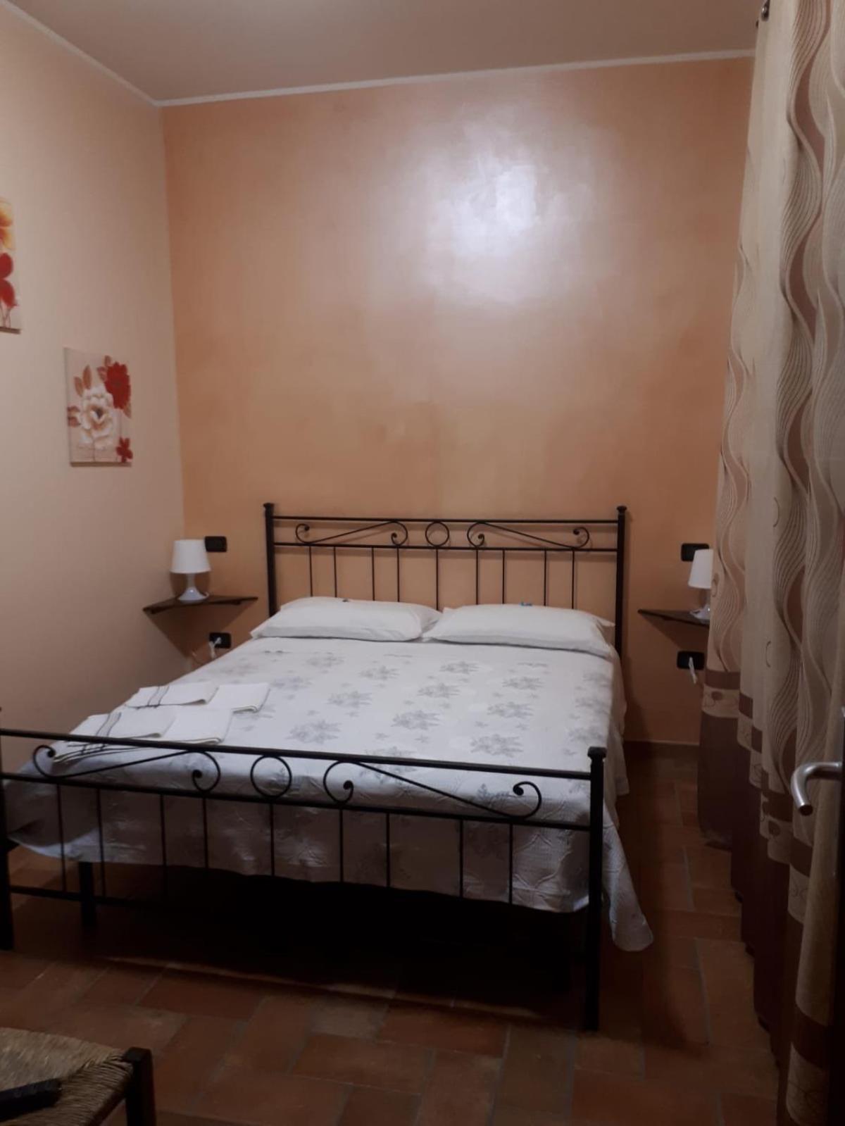 La Casa Dei Nonni Hotel Torre Orsina ภายนอก รูปภาพ