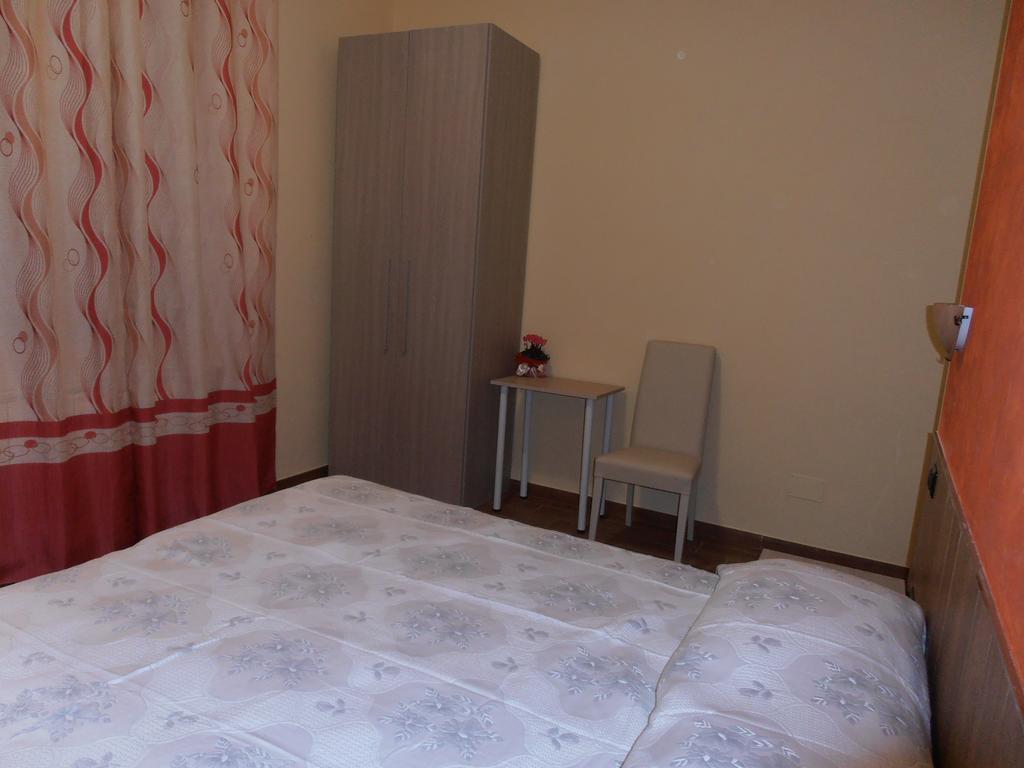La Casa Dei Nonni Hotel Torre Orsina ภายนอก รูปภาพ