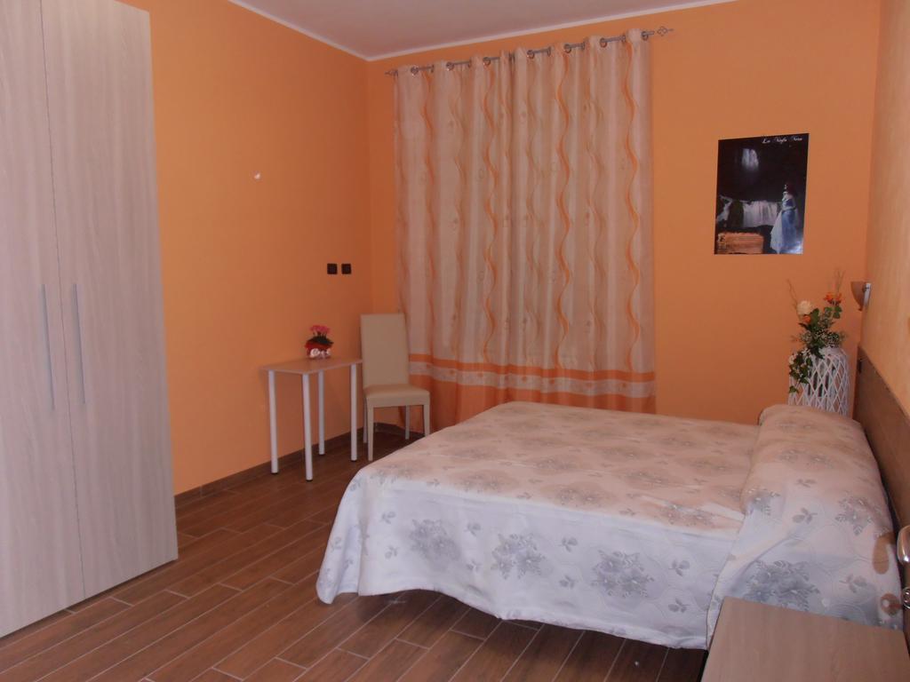 La Casa Dei Nonni Hotel Torre Orsina ภายนอก รูปภาพ