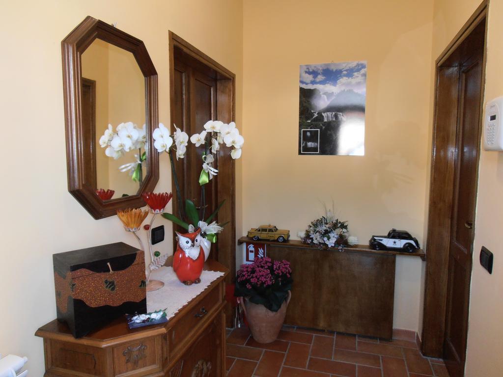 La Casa Dei Nonni Hotel Torre Orsina ภายนอก รูปภาพ